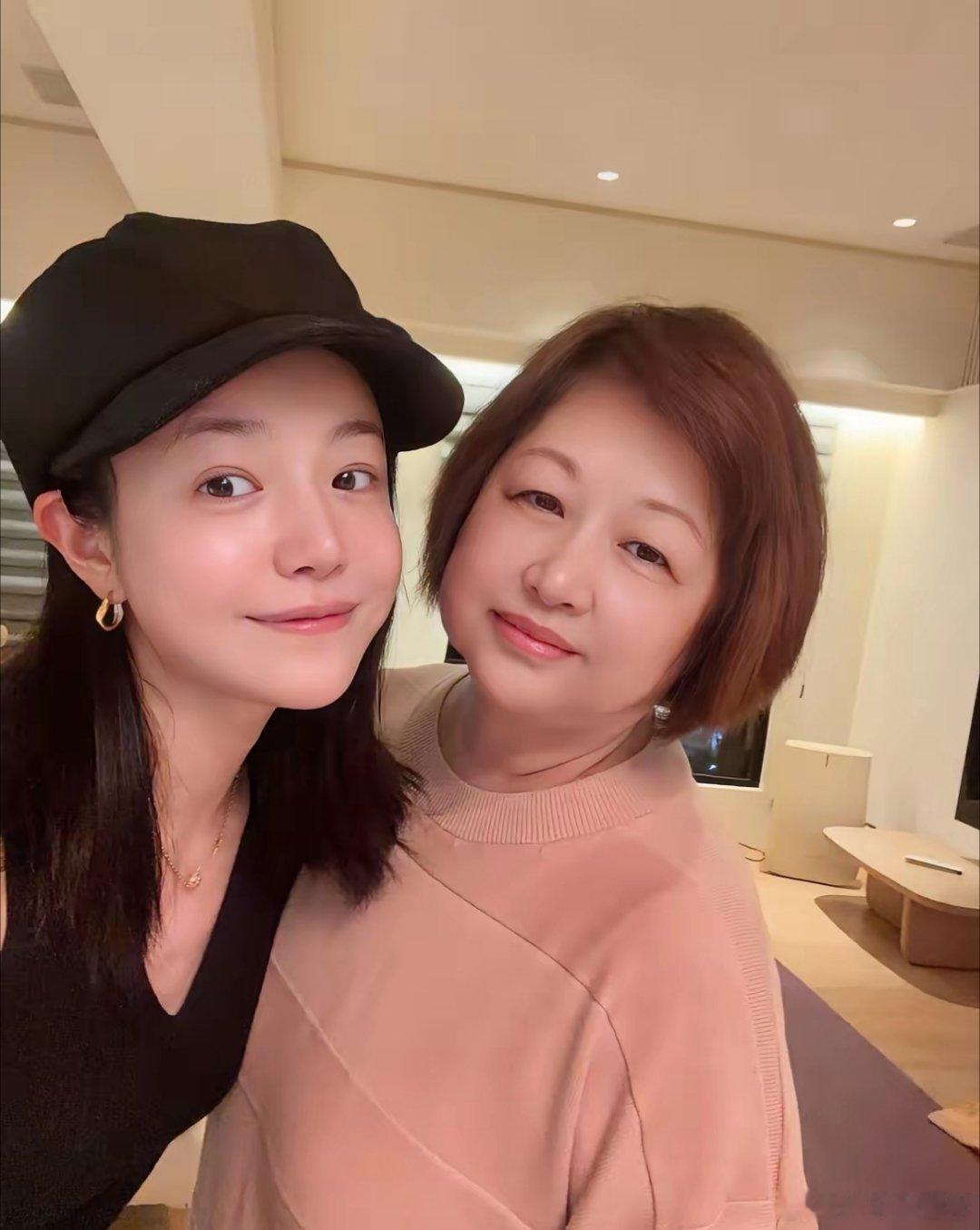 现在全网最开心的，估计就是陈妍希了。不是因为儿子成长，而是离婚后前任婆婆还愿意公