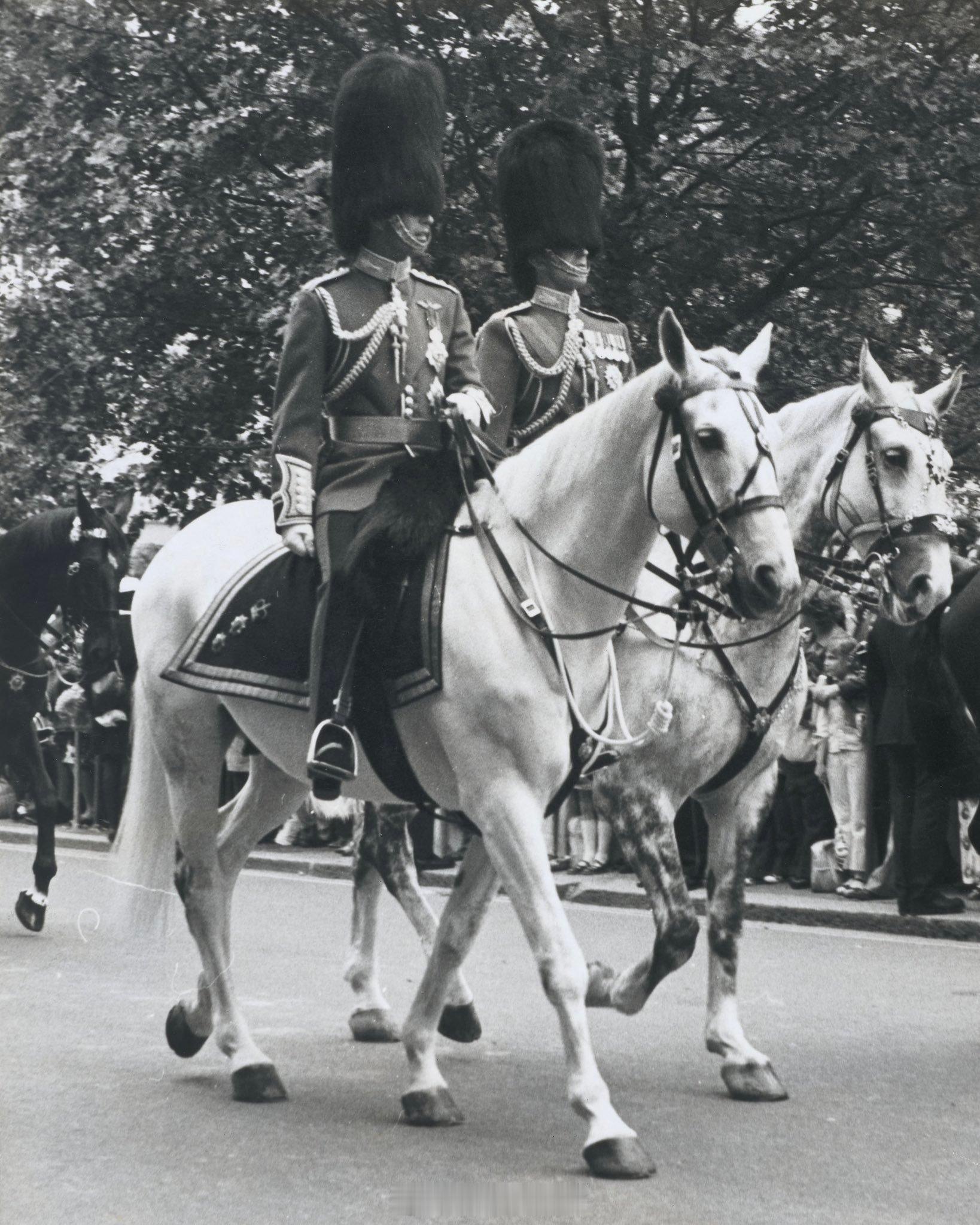 英国王室5️⃣0️⃣年前的今天1975年6月14日，威尔士亲王查尔斯