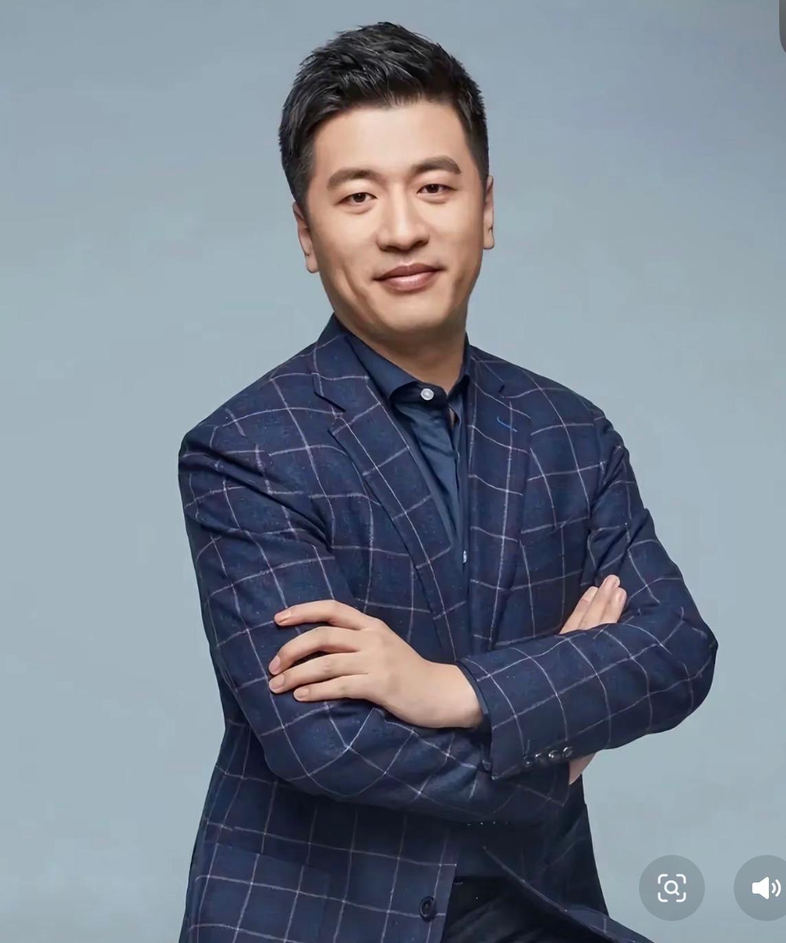 都说张雪峰是人间清醒，我看完他的股权架构图，才发现这老哥是人间太精了！