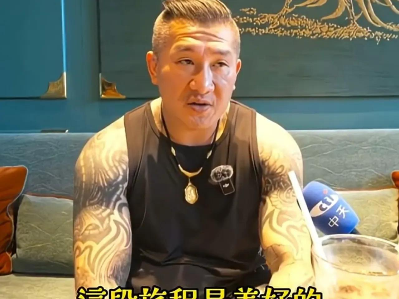 馆长称想去看93阅兵，陆委会回应了。台陆委会发言人梁文杰今天回复称，“如果他