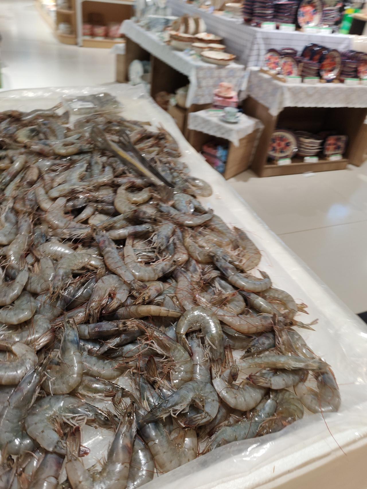 这是一个反常现象11月2日，陕西西安。这是我昨天在超市拍摄到的几张图片，有点意