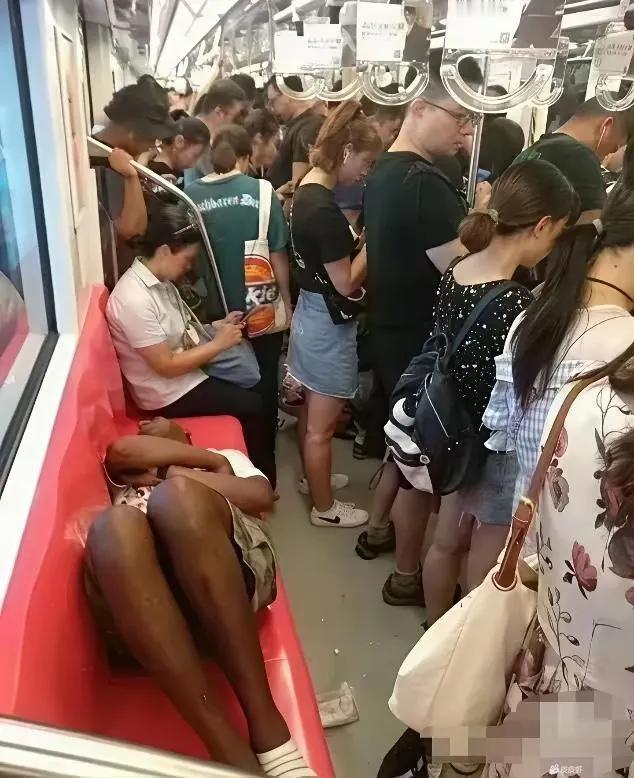 广州的天这么热，你看个各晒的。