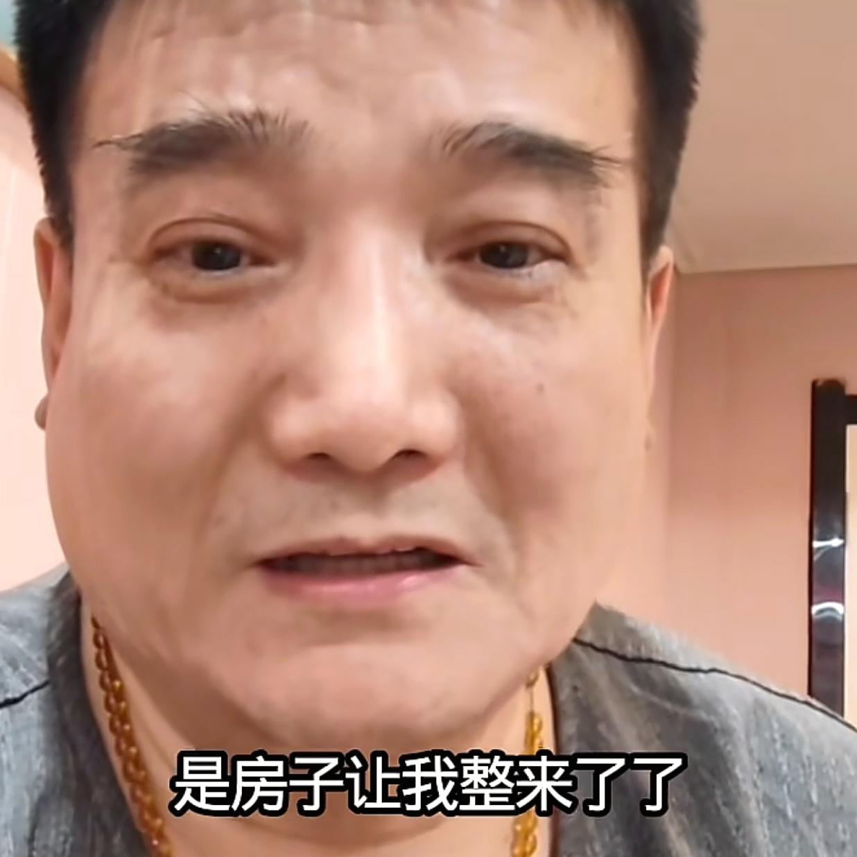 何庆魁儿子何树成作品下面的评论区都是“十分能耐使七分，留下三分给儿孙，十分能耐