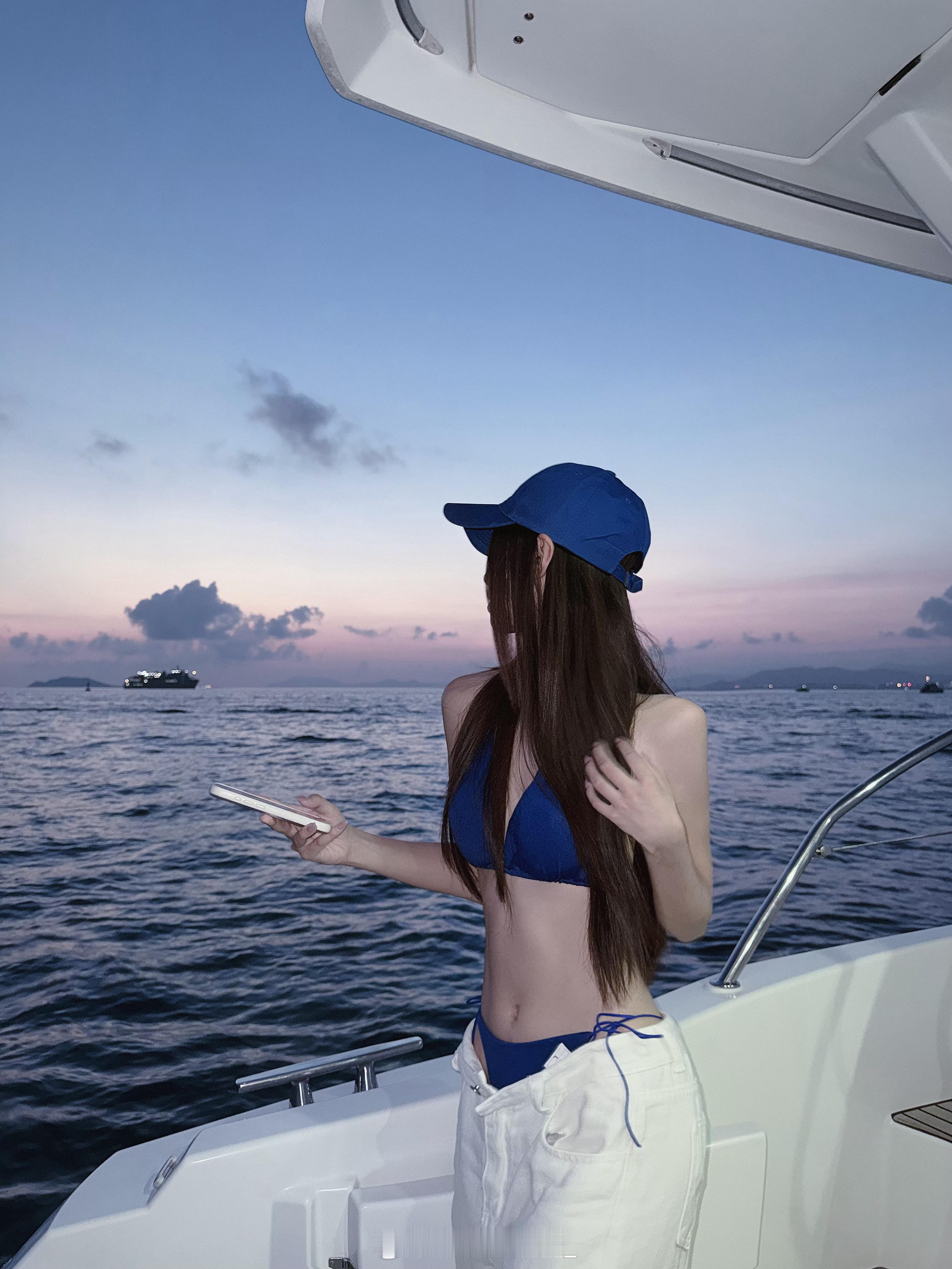 她什么都不在乎所以漂亮又自由🎣💙​​​