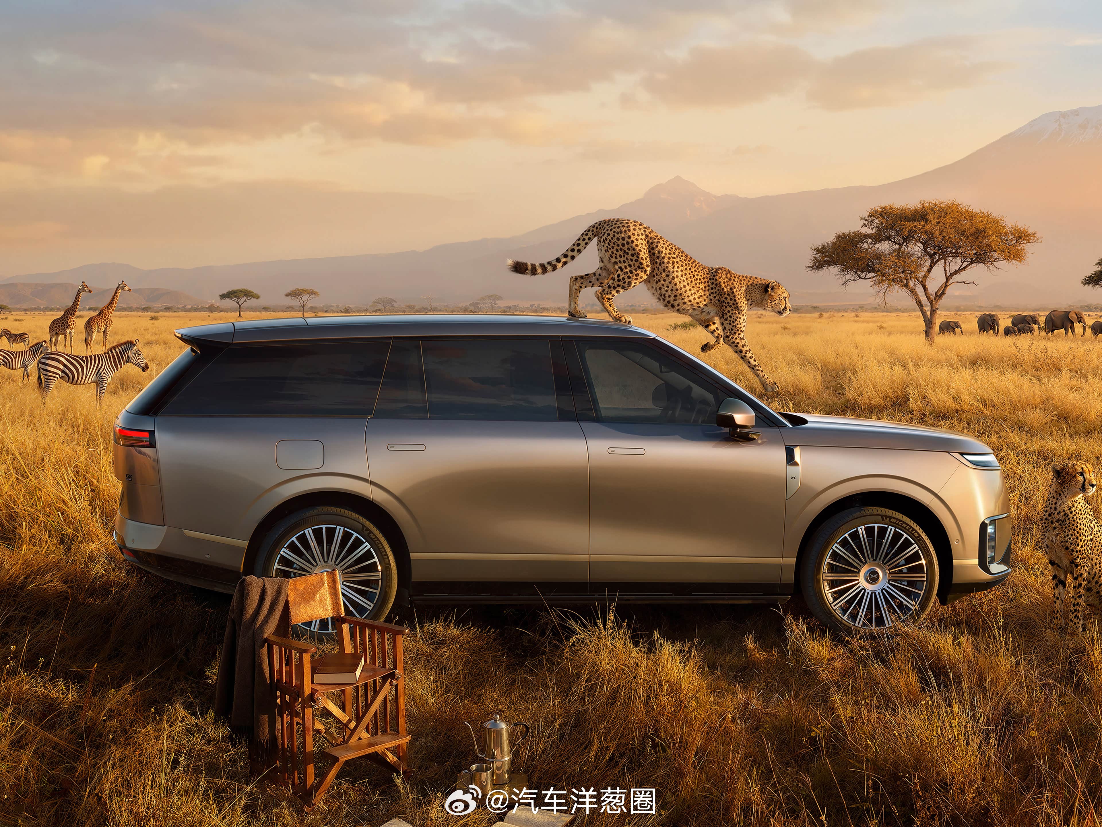 小鹏GX实车曝光，对比官图（图3-图5），大家觉得实车的还原度有多少？小鹏GX葱