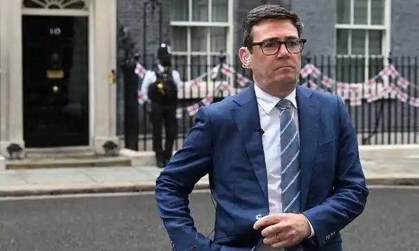 英国，动手了！ 谁也没有想到，英国会跟铁哥们以色列下狠手：全面封杀！ 9