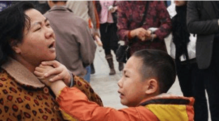 这样带娃, 孩子就毁了! 你家可能天天都在做!