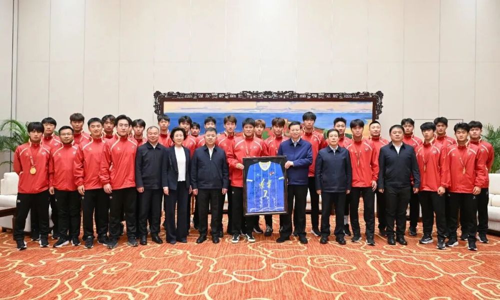 辽宁省委书记许昆林: 推动举办东北地区城市足球联赛