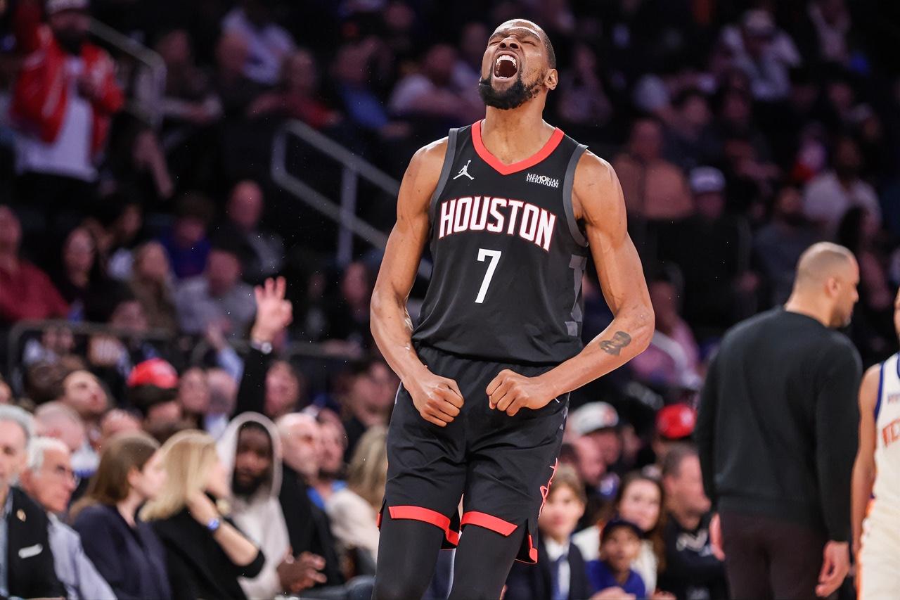 哈登：杜老大，你这在火箭进攻防守组织一把抓？常规时间靠你，关键时刻还得靠你？？