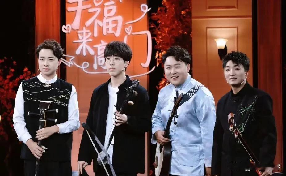估计很多人，包括岳云鹏自己都没有想到他的首场演唱会门票在短短半小时就售罄了！