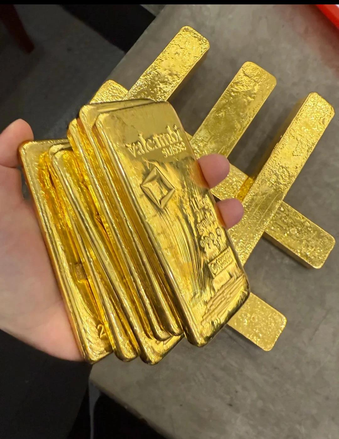 1月10日黄金大风暴！1090亿美金强制平仓，散户别再傻傻割肉！手里有