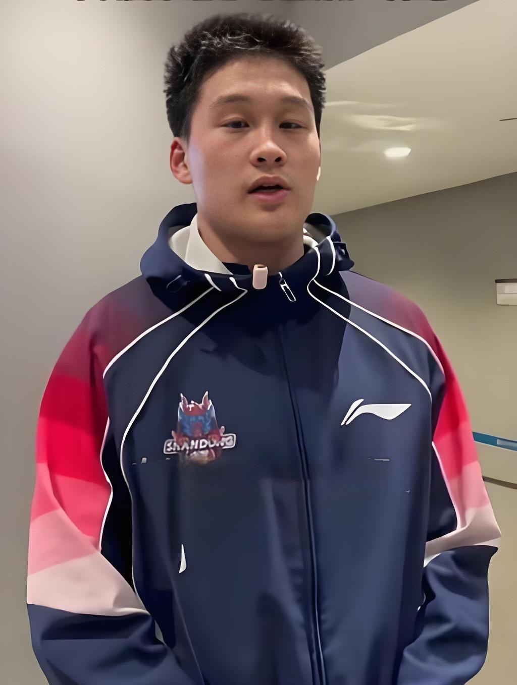 山东男篮这批年轻小将，谁能最终脱颖而出！从即日起，山东高速男篮全队启程前往威海