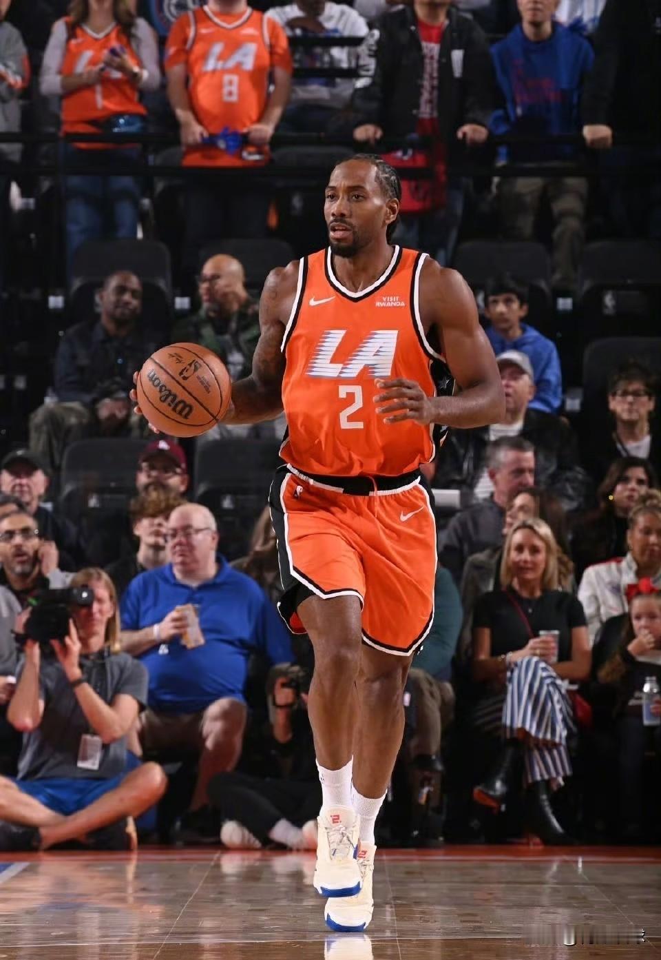 北伐四连胜！快船112：99活塞，看看球员数据，谁是赢球功臣？！01、莱昂纳