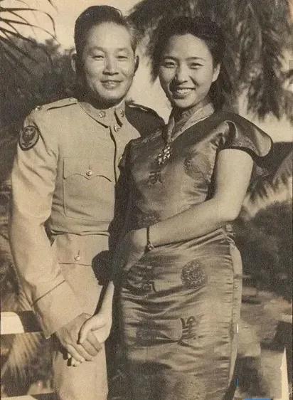 1951年，孙立人脱了衣服上床睡觉，习惯性地搂住老婆，却发现手感不对劲，他一怔