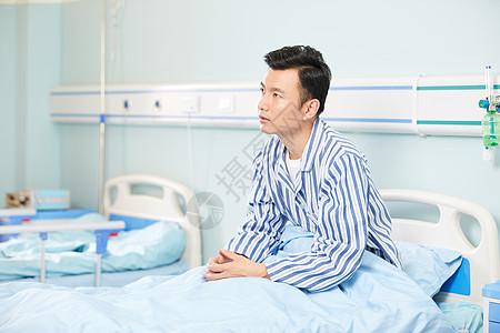十人九痔，痔疮虽算不上什么大病，但严重了也得手术，这不一位工友就因痔疮在医院呆了