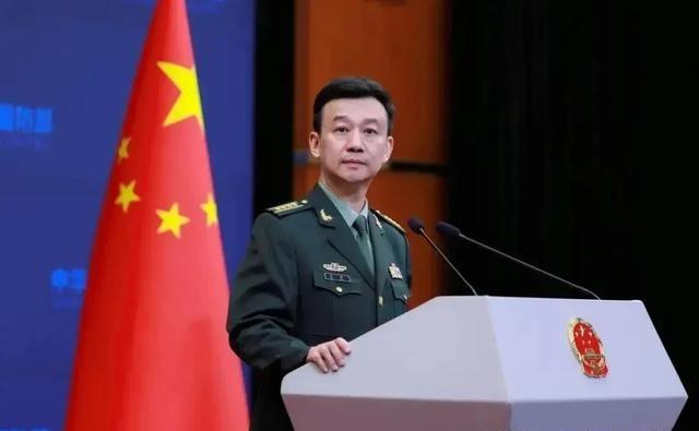 “从现在起，这片空域你们动不了！”1月10日，美军3架B-1B“枪骑兵”轰炸机逼