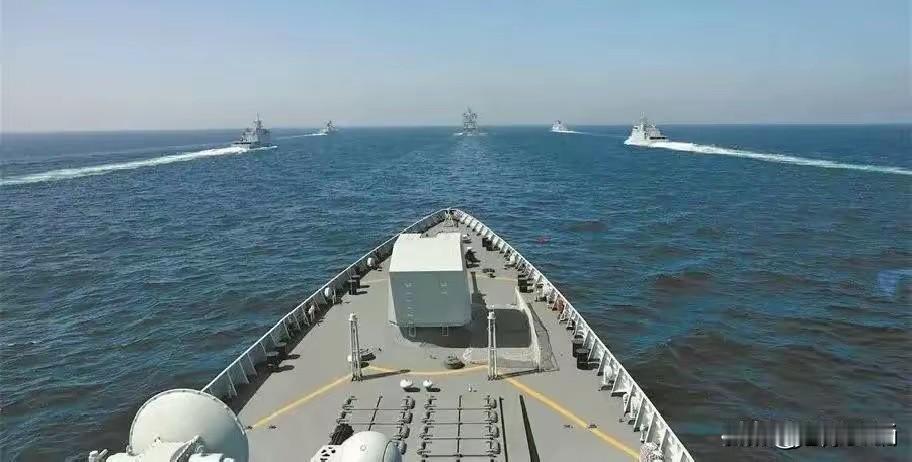 052即将落幕移交使命055第二轮服役潮来临052即将落幕，其价值在整合西方