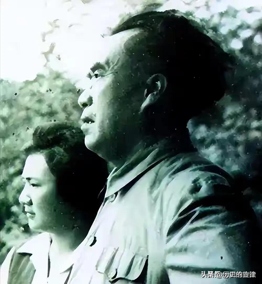 1932年，28岁红军高参高烧濒死被弃山野，乞讨晕倒，地主一眼认出：你是红军！