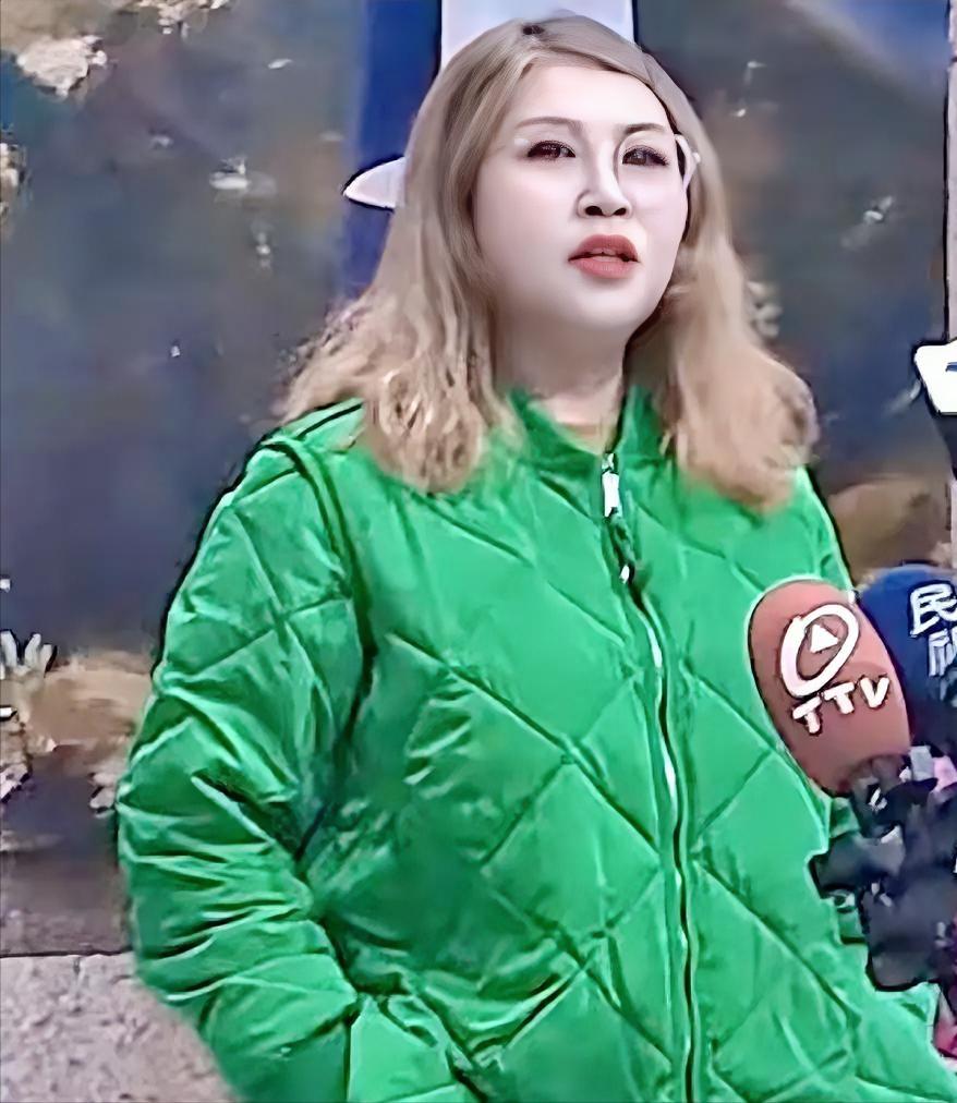 国民党彻底炸锅！陆配出身的中常委当场退党，把郑丽文怼到哑口无言，场面燃到失控，关