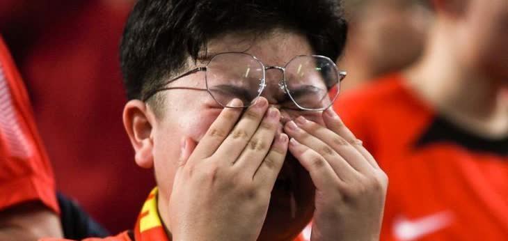热闹来了据称约有3亿球迷发一项统一决定，指出中国足协只是民政登记的社团组织，其印