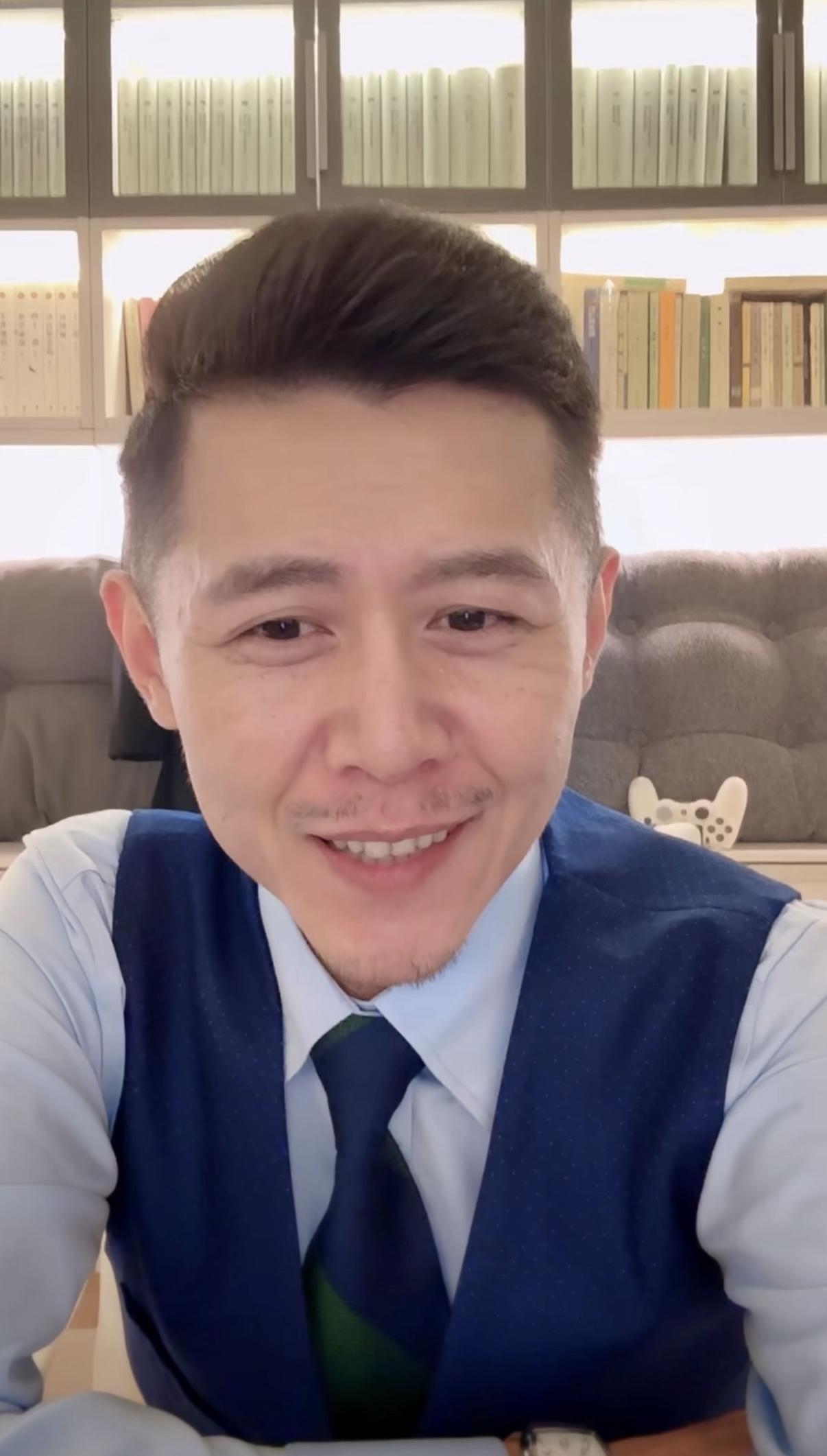 连麦大姐：大冰老师，我快被我家那位气死了！他今年刚退休，在家待了两个月，我感觉比