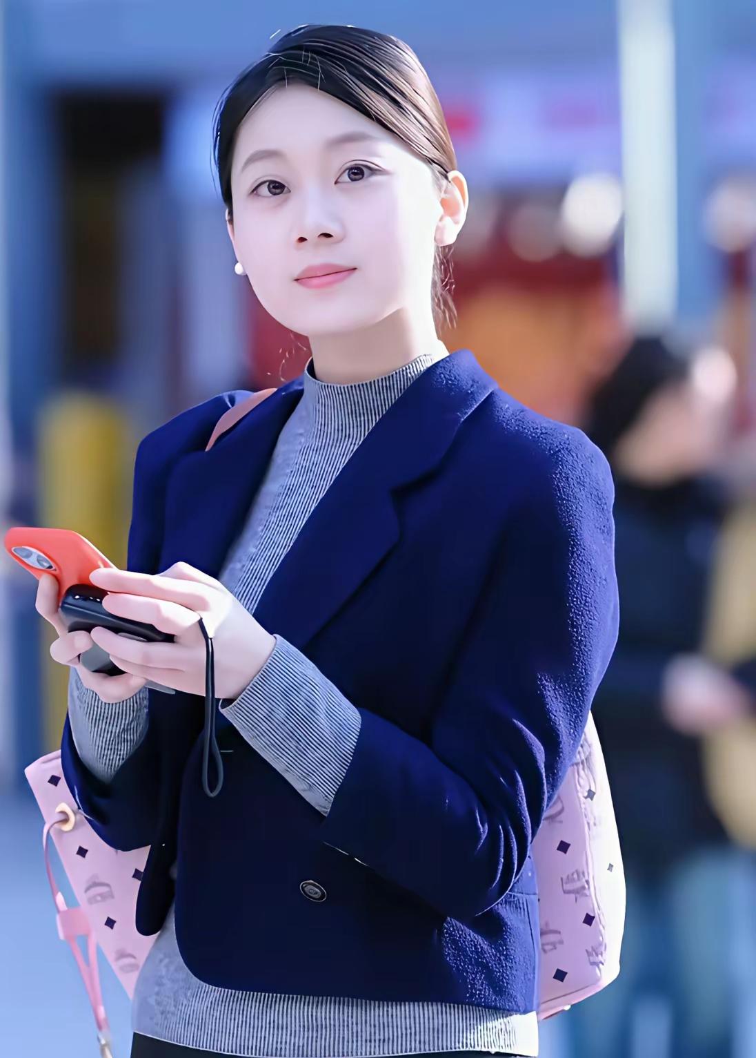 清纯优雅气质美女穿搭街拍高清美女