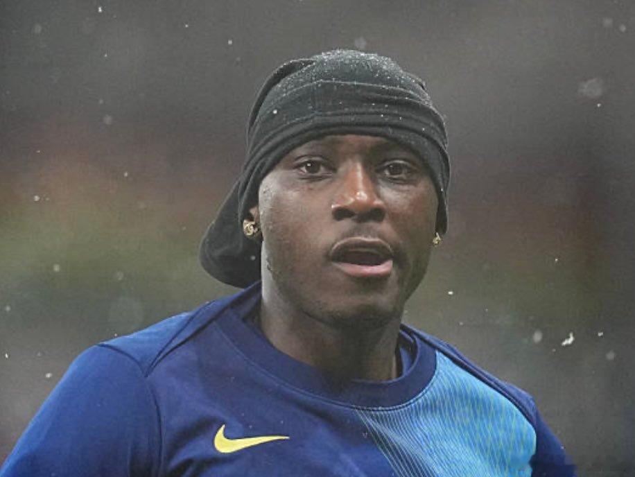 罗马诺：“周六上午，科莫利再次致电穆阿尼的经纪人，并与他进行了新的谈判。尤文图斯