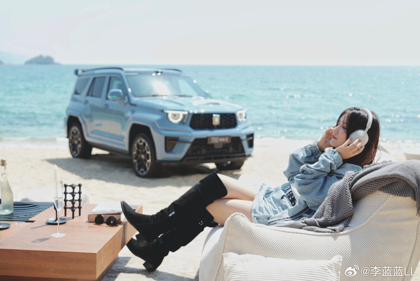 今天终于和全新坦克700合上照了。先给你们过过眼瘾，羡慕我吧？！