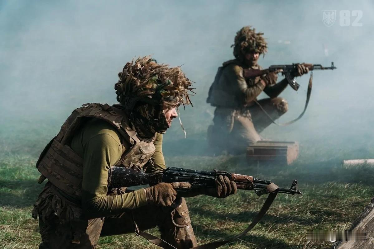 12月9日：谢维尔斯克方向俄军战报🟥整体战况俄方在北部战线扩大战果，