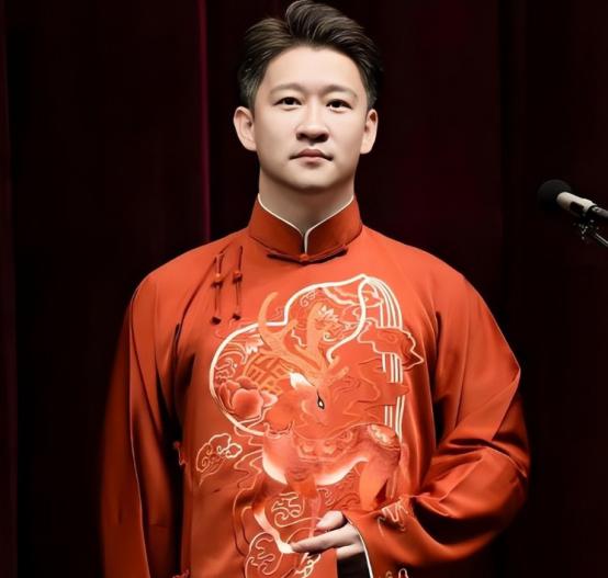 郭德纲没想到，德云社正处风口浪尖时，昔日“叛徒”曹云金会出手相救 在娱乐圈