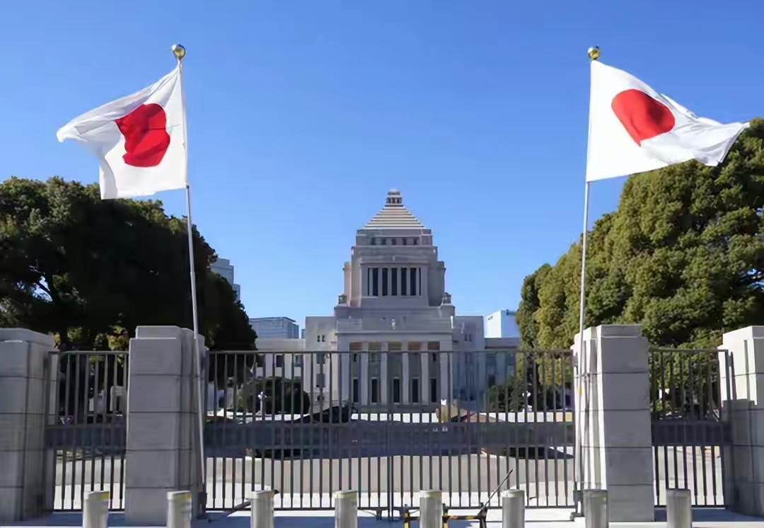 日本政局反转被中国制裁的汉奸石平或上位：日本政局反转，濒临出局的高市早苗拉拢右