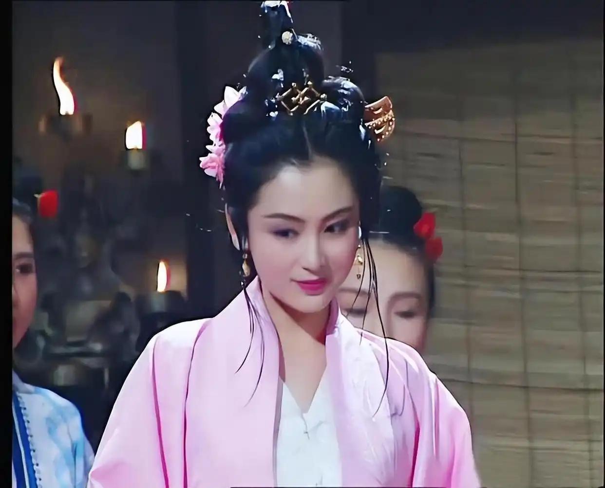 杜秀娘：一个被吕布、关羽、曹操三个男人抢的三国绝色美女建安三年（198年），