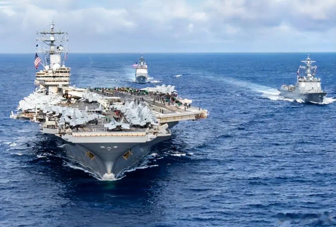 美海军摊上大麻烦8月27日，英国媒体披露，美国海军正在面临一场不愿公开承认的经费