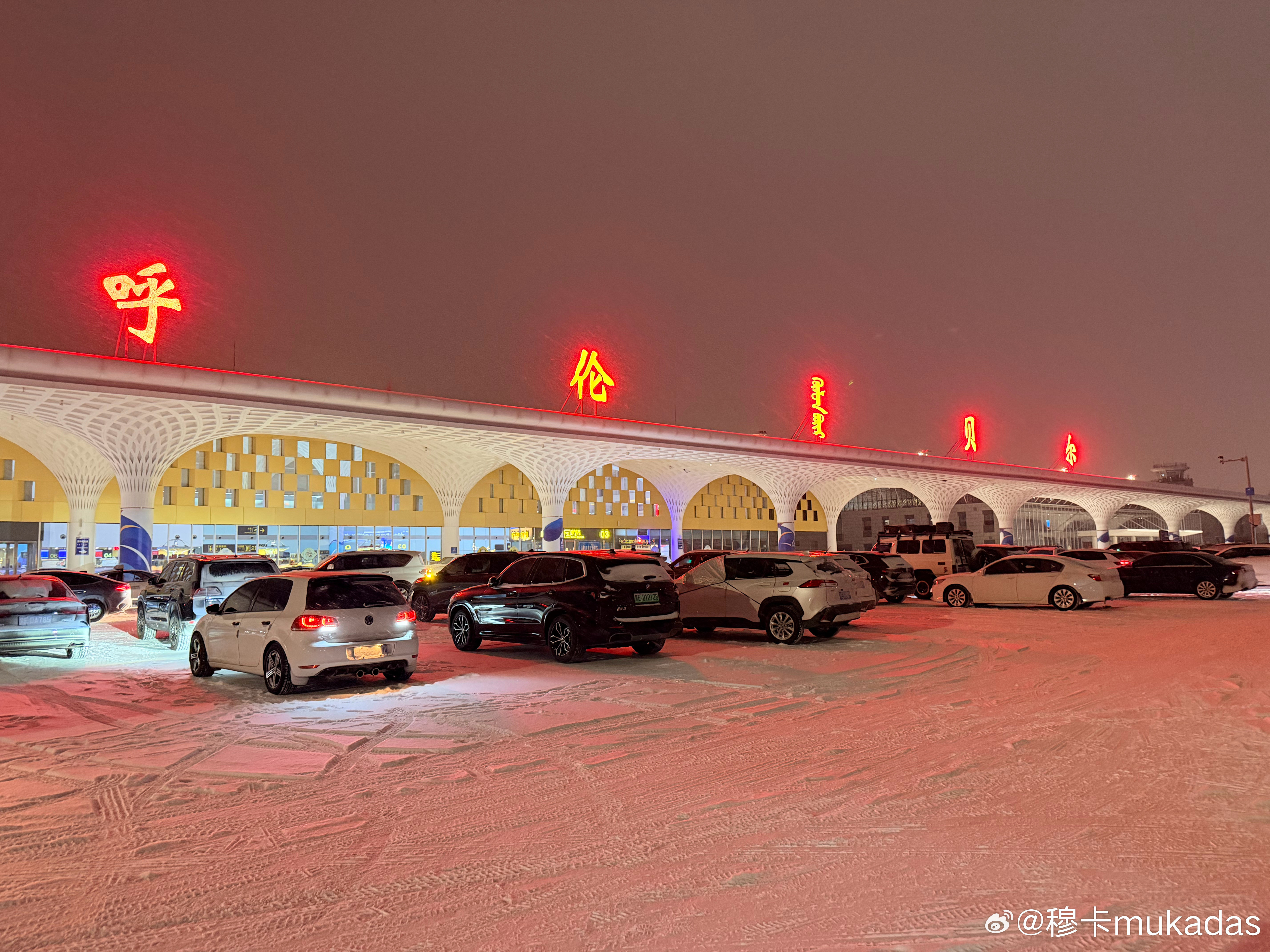 下大雪啦～已经穿的鼓鼓囊囊的啦！