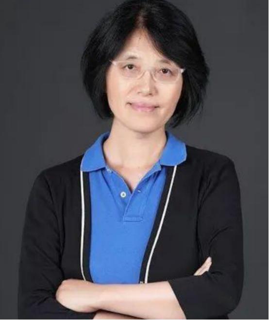 北大教授李玲曾说：“我死了不要骨灰，不要墓地，也不要通知亲朋好友，就悄悄地拉到火