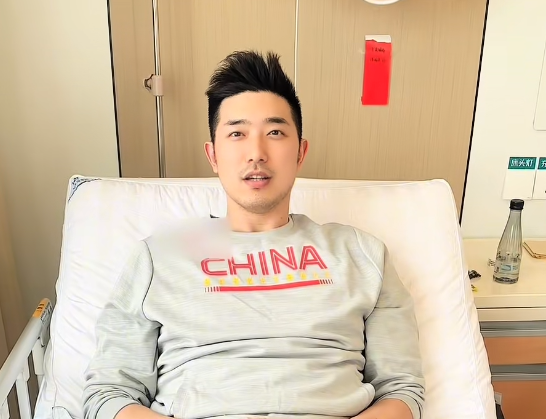 吴冠希: 今天会出院回家静养康复, 会以最强姿态回归球队
