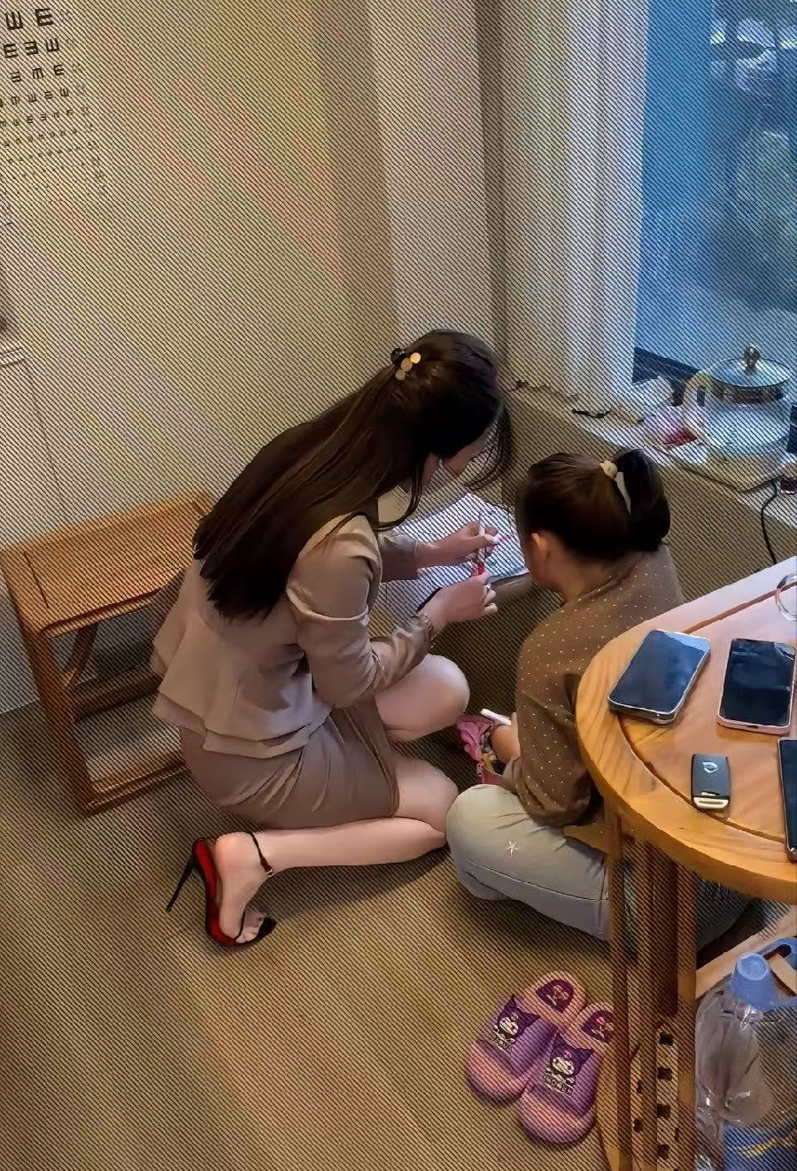 这样的家教老师，给多少钱一个小时比较合适？
