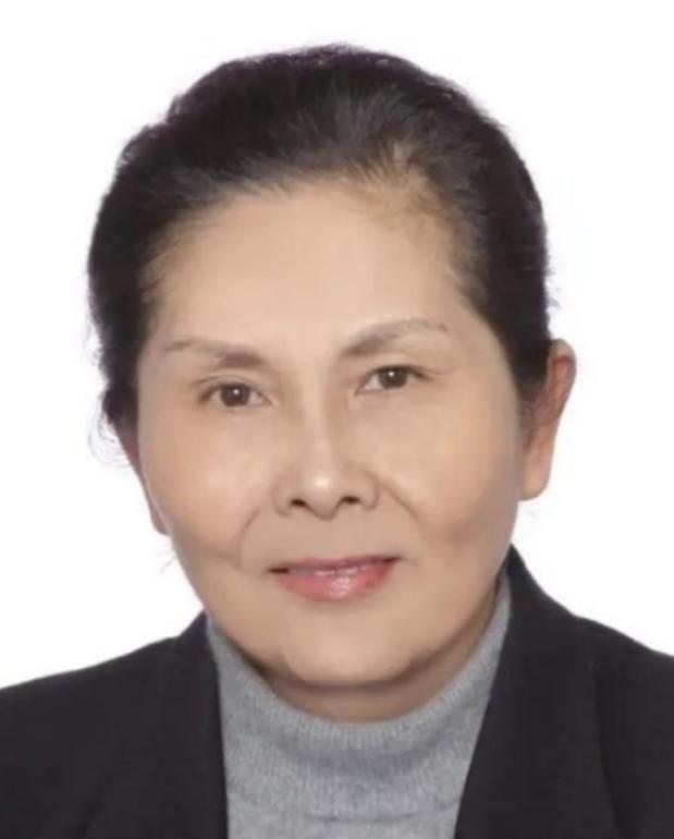 她是我国顶尖半导体教授李爱珍，申请中科院院士被淘汰，不料2007年，她竟然摇身一