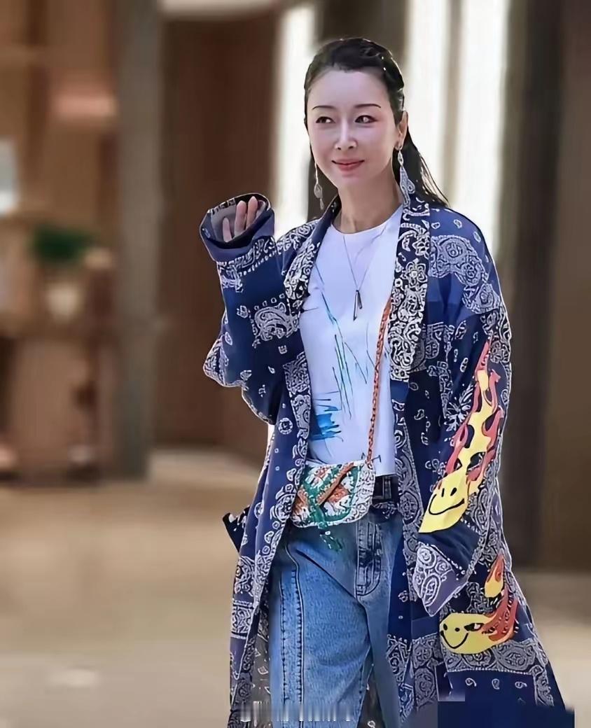 孙悦已经54岁了这状态谁看了敢相信​​​