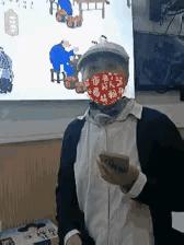 四川成都一家小吃店里，一名女游客因为一碗抄手，上演了一出让人啼笑皆非的“赖账”戏