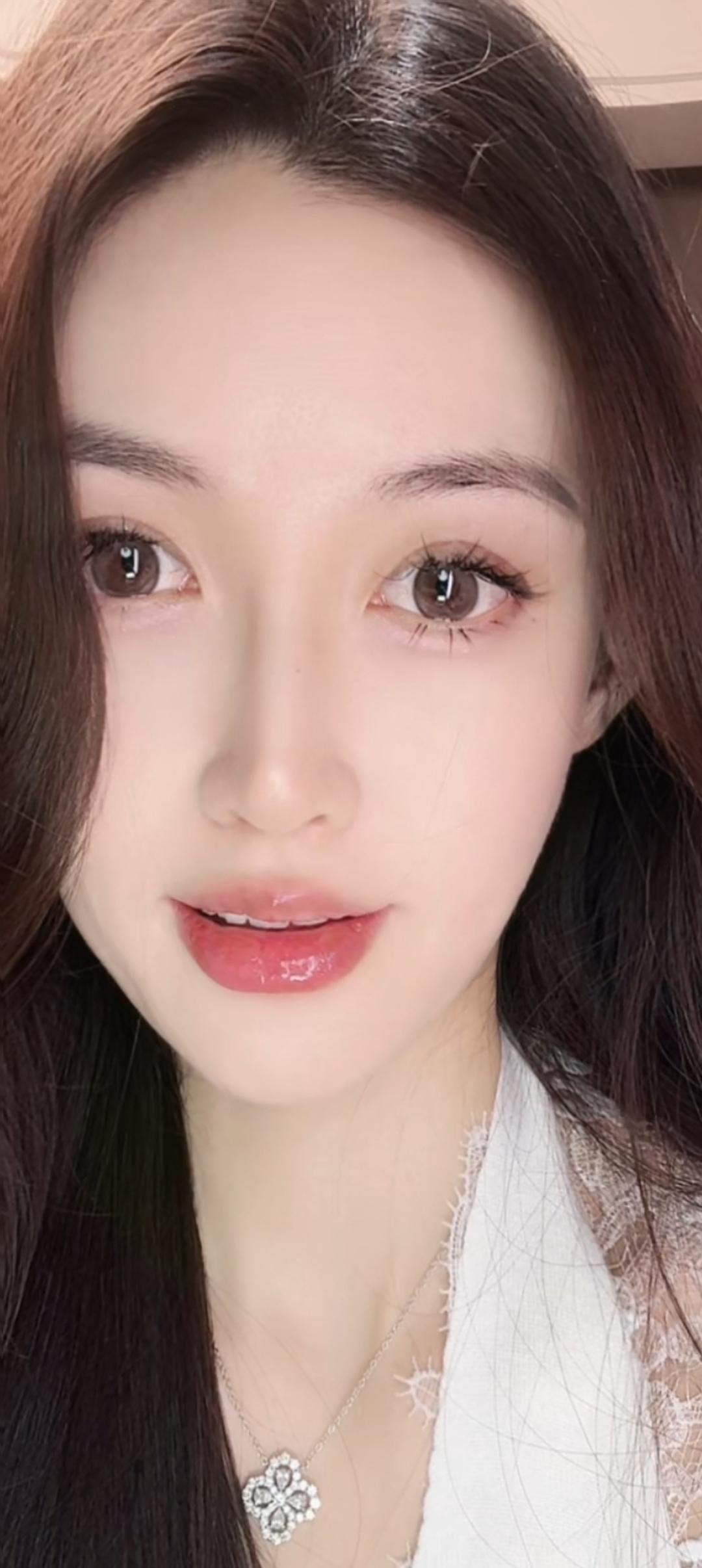 温柔甜美的少女心，粉嫩唇妆，精致妆容，少女心爆棚！💖💕💓