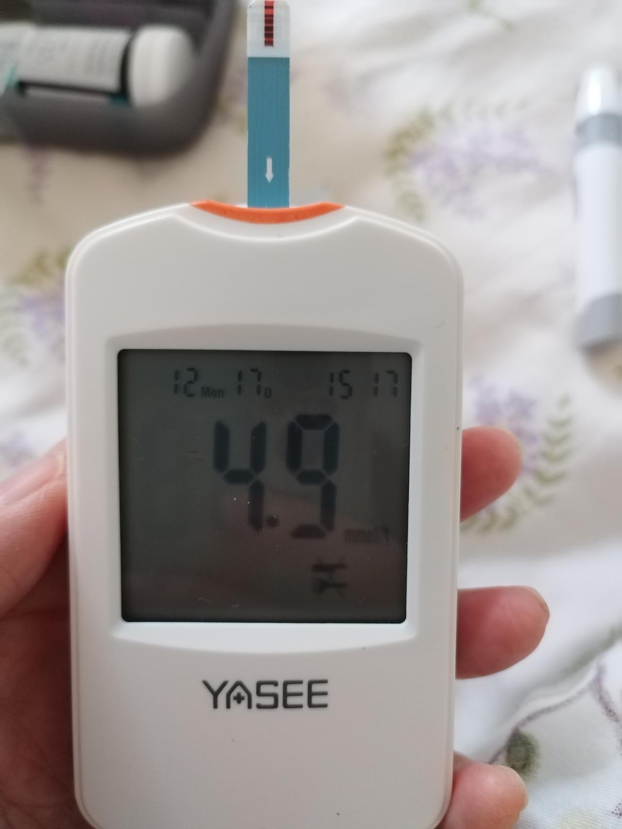 我已被糖尿病吓破了胆，我买了个血糖仪，但我并没有糖尿病。但我父亲是糖尿病，我