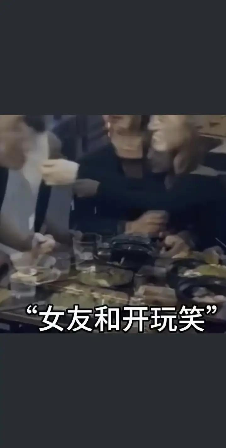 一顿饭，把表弟小赵和女朋友的事给结束了。昨天小赵约着吃饭，本以为是两个人的约