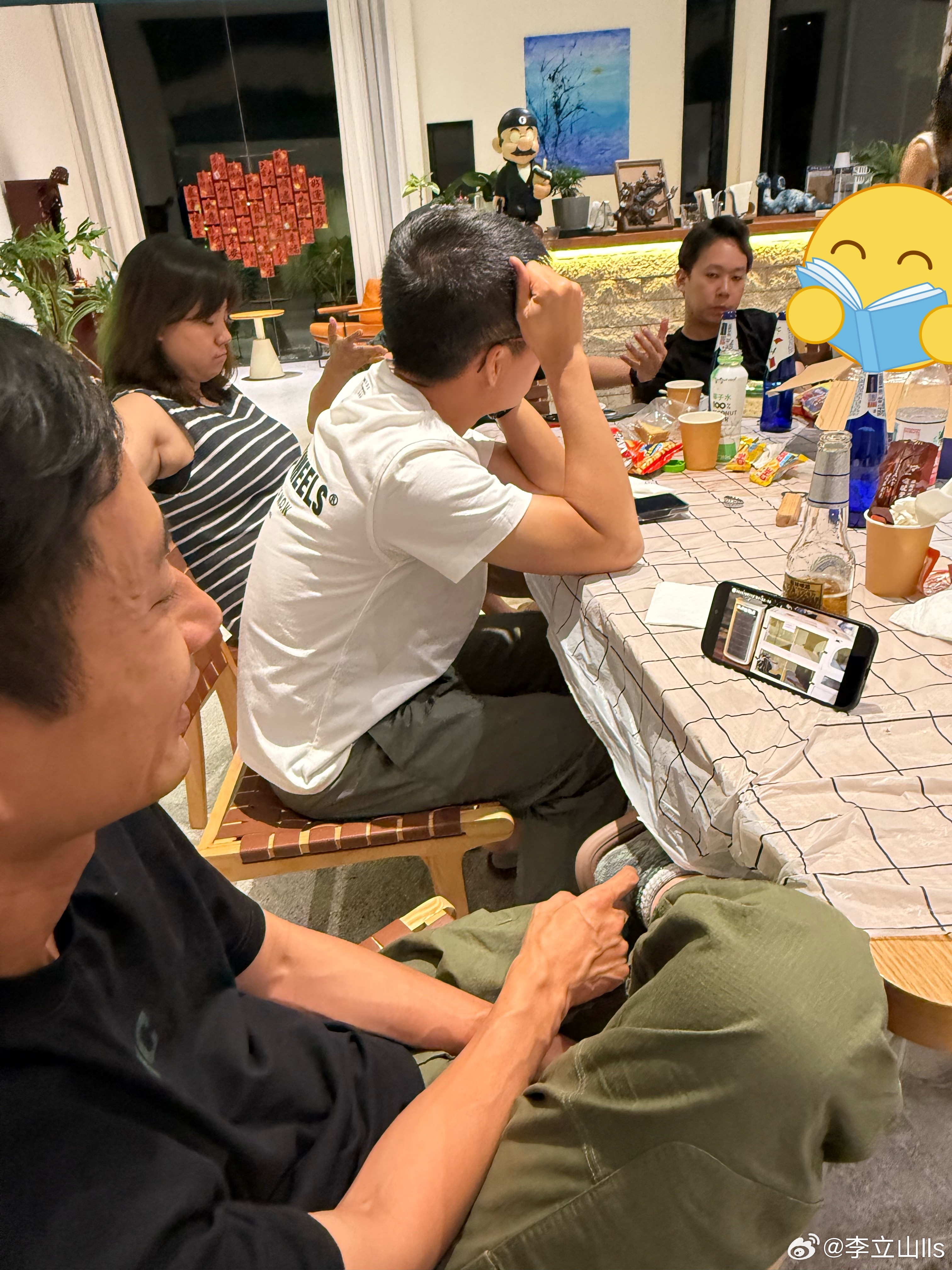 真实的开会睇猫片！​​​