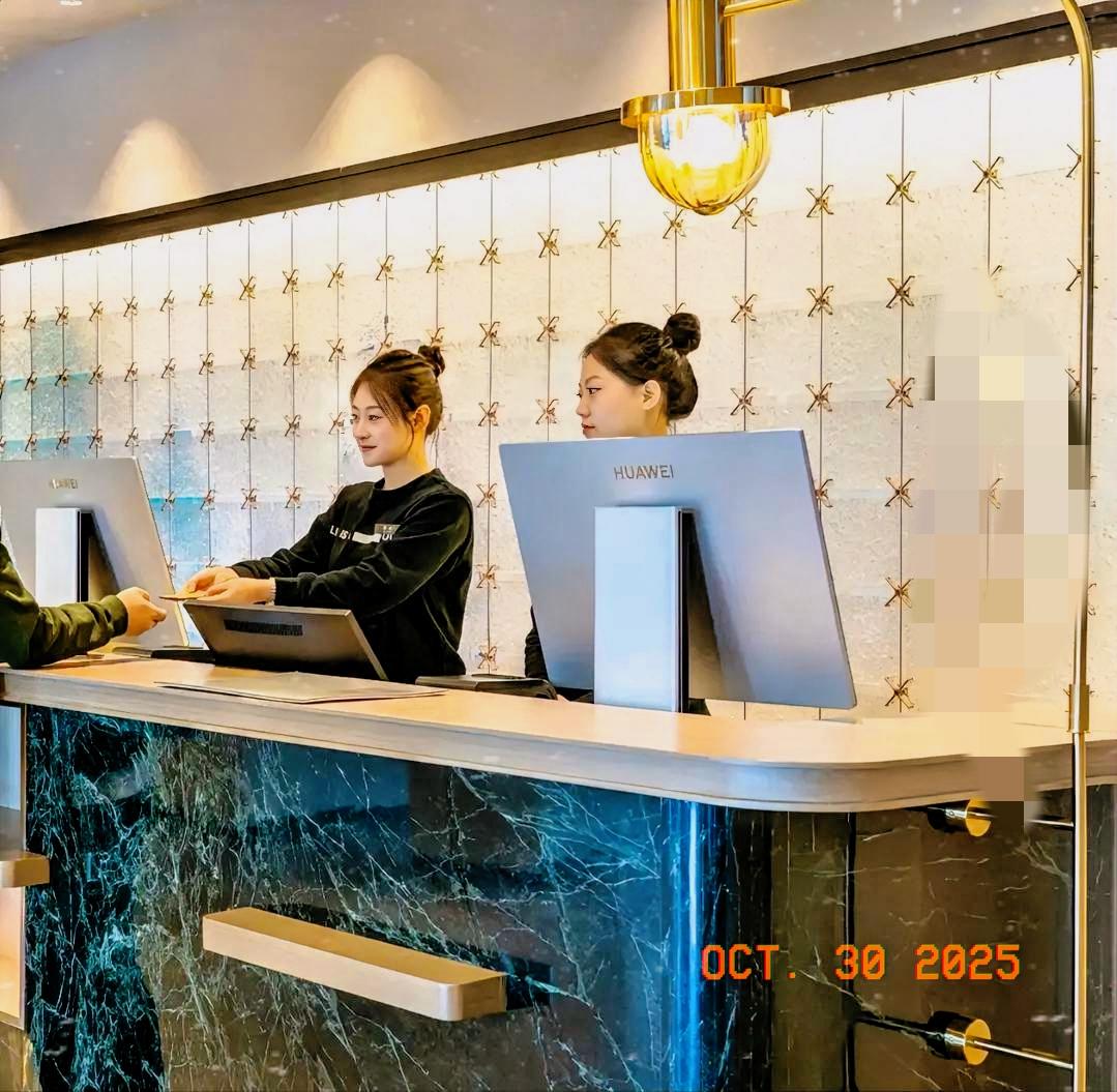 工作发现，很多出来开房的人，在酒店前台，很少有女人主动登记的，基本上都是