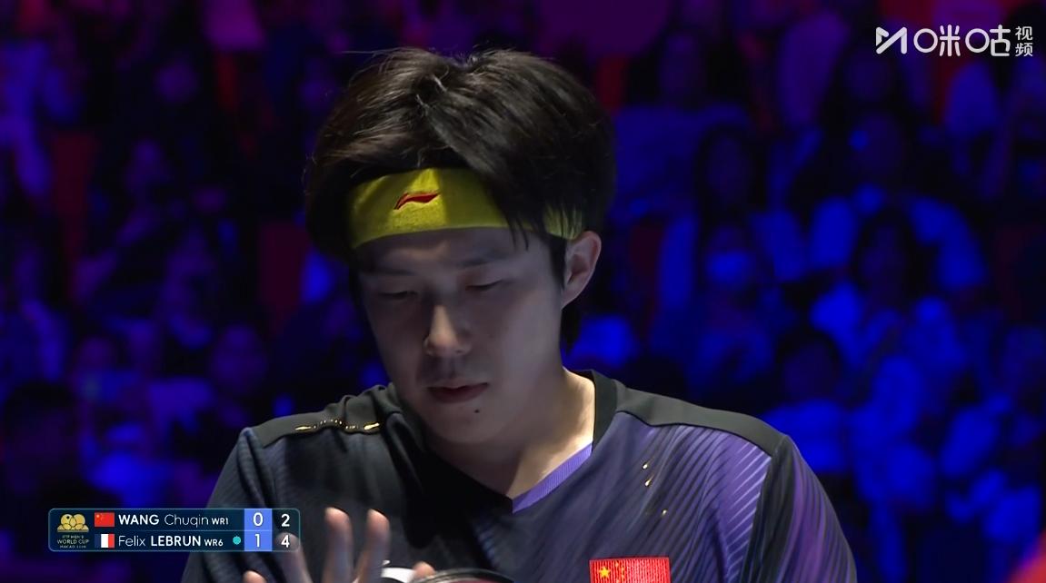 侯英超太牛了，刚说完王楚钦要坚持打发抢，没想到局间王皓也是这么说，第一局，