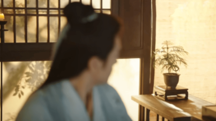 因为爱一人他开始学着做人《临江仙》里白九思第一次下凡历劫时，完全是神的架子，不在