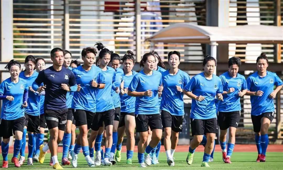 今天足球爱好者可把目光投向武汉女足！因为在今天下午16:00，中国武汉车谷江大