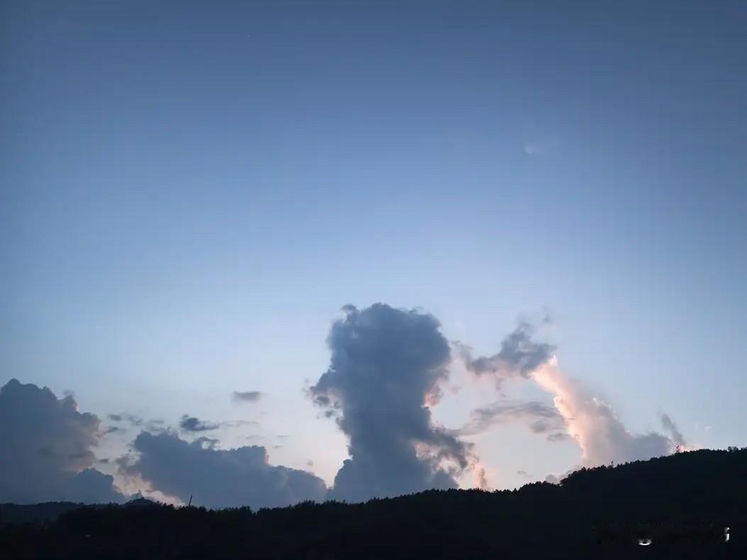 你相信吗？把婆婆当仇人的儿媳妇，大致都有这五个特征：一，自私自利，在家里从来不