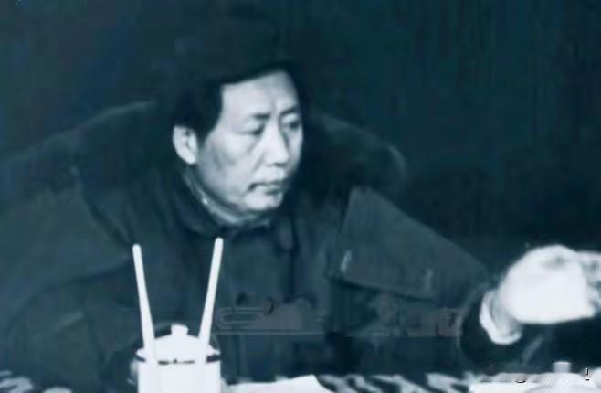 毛主席如果看到今天中国的高铁、港口、城市群、工业体系、互联网、航天工程和普通家庭